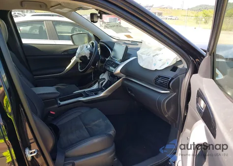 2024 Mitsubishi Eclipse Cross Se S-Awc z USA, uszkodzony, nr VIN JA4ATWAA8RZ017430